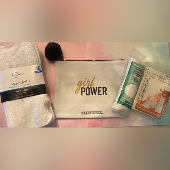 Beauty Supplies & Cosmetic Bags - Picture 2 of 3